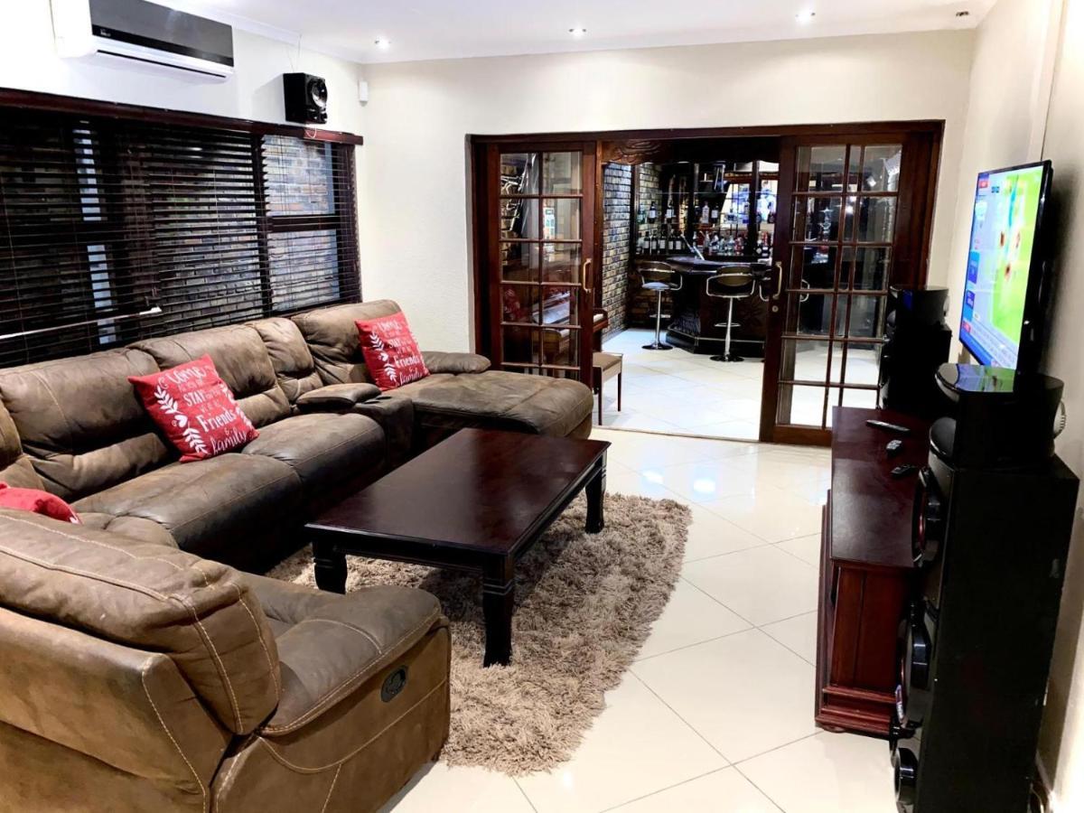 Randburg C&C Hotel Vibes Randpark Ridge Jhb 14 Units Available מראה חיצוני תמונה