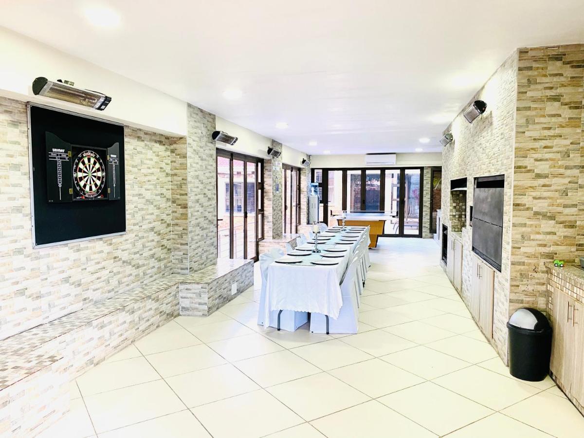 Randburg C&C Hotel Vibes Randpark Ridge Jhb 14 Units Available מראה חיצוני תמונה